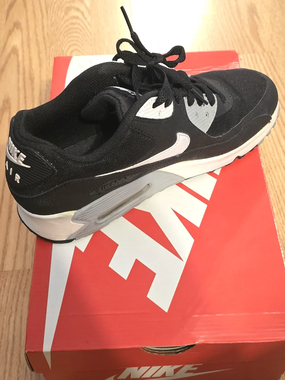 Womens Black/Gray Air Max 90 6166730-012 Size 9